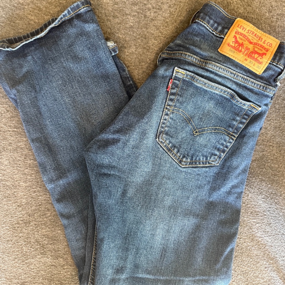 Men’s Levi 569 Jeans